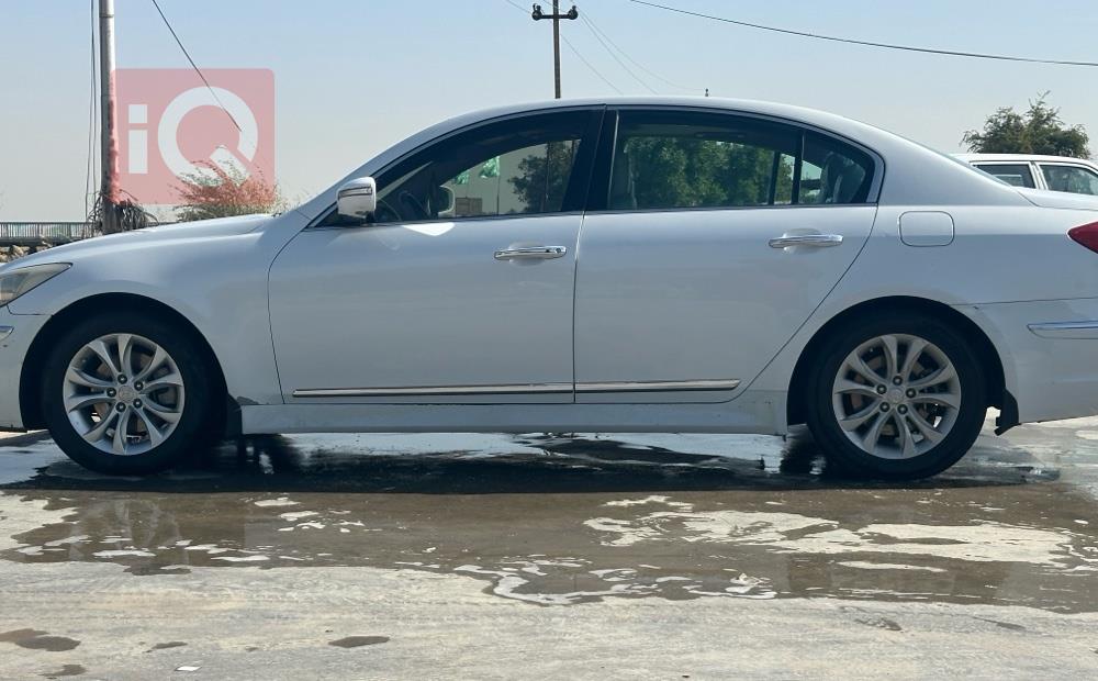 هيونداي جنسس
